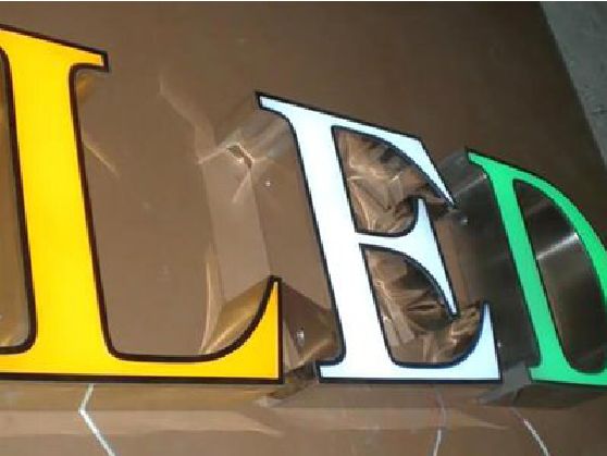绥江介绍LED招牌的基础知识。
